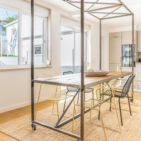 Brand New! 3-Bedroom Apartment With Private Sunny Patio In Cacilhas! Almada Exterior photo
